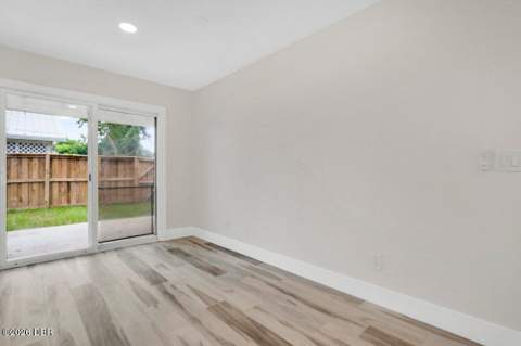 2304 Travelers Palm Drive, Edgewater FL - photo 9 of 31