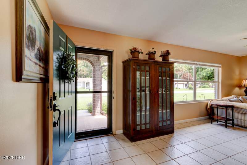 3 bedroom Single Family Residence at 16 Laurel Oaks Circle, Laurel Oaks, Ormond Beach — photo 4