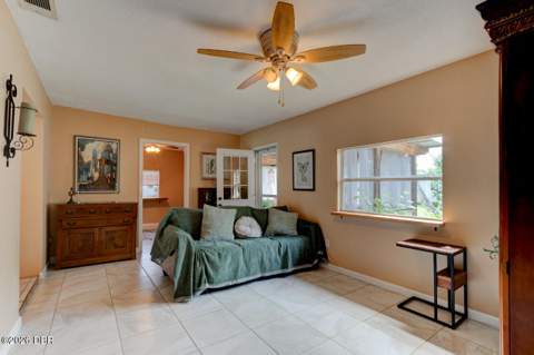 16 Laurel Oaks Circle, Ormond Beach FL - photo 21 of 42