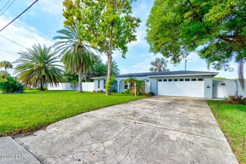 2 bedroom Single Family Residence at 1026 Lake Avenue, Edgewater Acres, Edgewater — photo 3