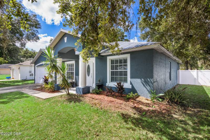3 bedroom Single Family Residence at 1031 E Walts Avenue, Other, DeLand — photo 5