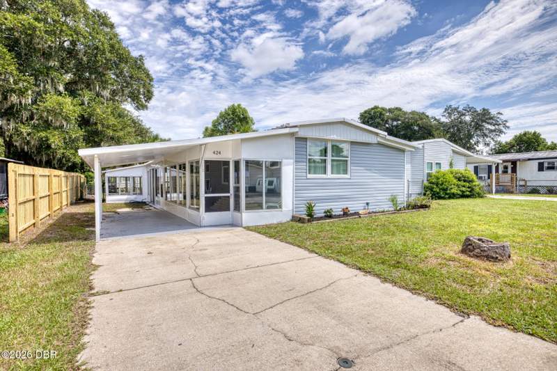 2 bedroom Manufactured Home at 424 Leslie Drive, Spruce Creek Village, Port Orange — photo 3