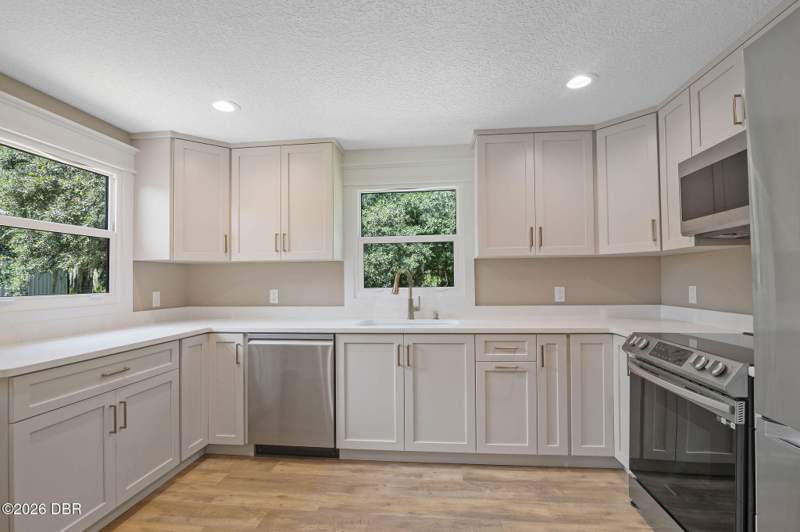 2 bedroom Single Family Residence at 2463 Pioneer Trail, New Smyrna Beach, New Smyrna Beach — photo 4
