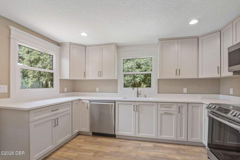 2 bedroom Single Family Residence at 2463 Pioneer Trail, New Smyrna Beach, New Smyrna Beach — photo 5