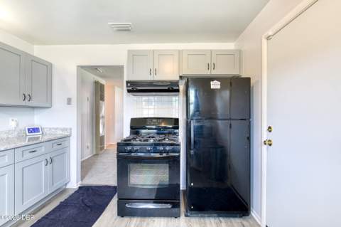 1000 Wilkins Street, New Smyrna Beach FL - photo 11 of 45