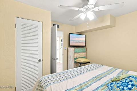 414 Flushing Avenue, Daytona Beach FL - photo 9 of 27
