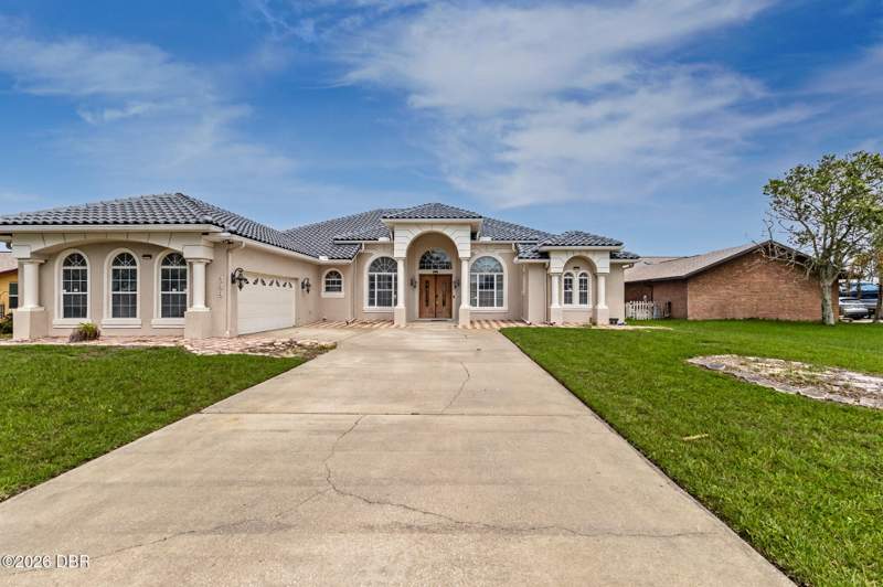 5 bedroom Single Family Residence at 399 Silver Beach Drive, Westward Park, Holly Hill — photo 5