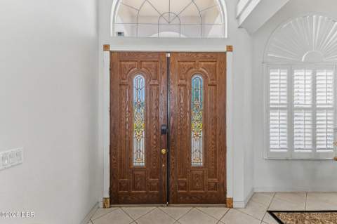 399 Silver Beach Drive, Holly Hill FL - photo 9 of 66