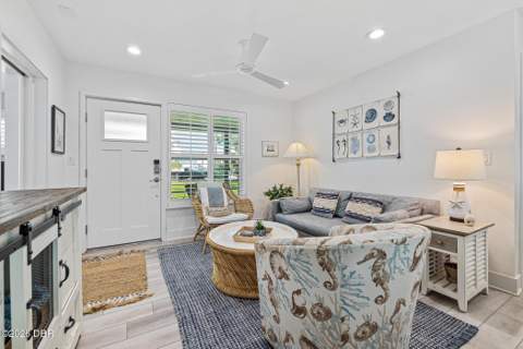 839 E 10th Avenue, New Smyrna Beach FL - photo 8 of 54