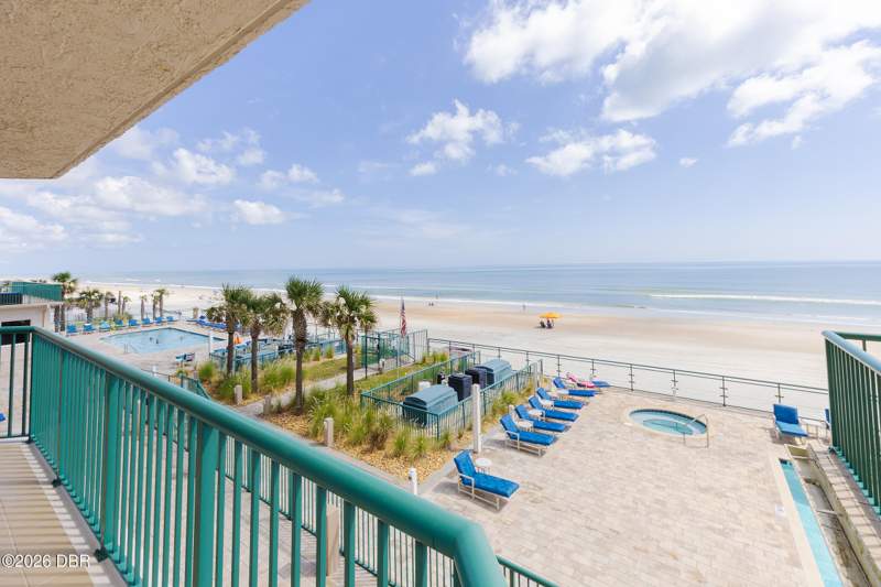 3 bedroom Condominium at 3315 S Atlantic Avenue #205, Dimucci Twin Towers North And South, Daytona Beach Shores — photo 5
