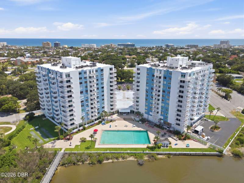 1 bedroom Condominium at 935 N Halifax Avenue #604, Bayshore Bath & Tennis Club Condo, Daytona Beach — photo 5