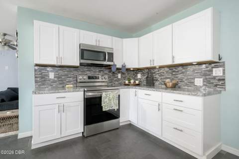 215 Cumberland Avenue, Ormond Beach FL - photo 10 of 41