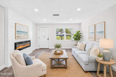 5464 Riverside Drive, Port Orange FL - photo 7 of 52