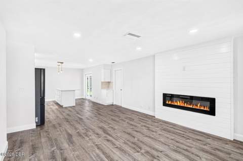 5464 Riverside Drive, Port Orange FL - photo 13 of 52