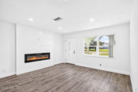 5464 Riverside Drive, Port Orange FL - photo 16 of 52