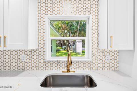 5464 Riverside Drive, Port Orange FL - photo 23 of 52