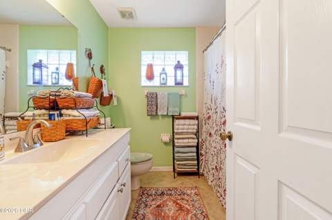 289 Braeburn Circle, Daytona Beach FL - photo 15 of 33