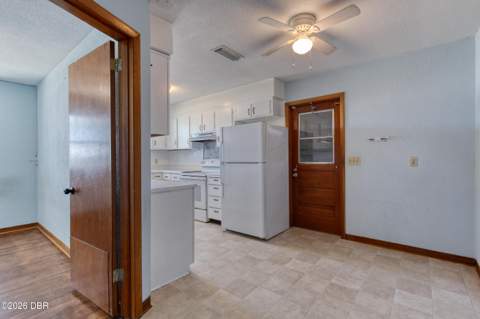 884 E Coquina Drive, Daytona Beach FL - photo 14 of 61