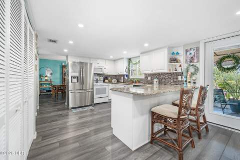 461 Andrews Street, Ormond Beach FL - photo 11 of 65