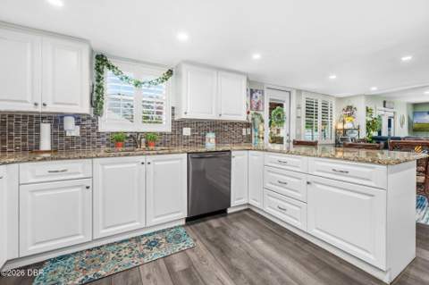 461 Andrews Street, Ormond Beach FL - photo 14 of 65
