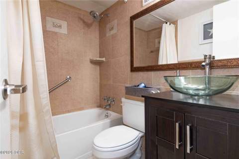 701 S Atlantic Avenue #402, Daytona Beach FL - photo 10 of 21