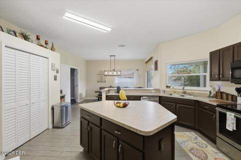 6 Birdseye Place, Palm Coast FL - photo 7 of 28