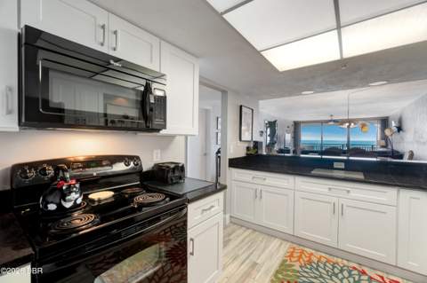 2555 S Atlantic Avenue #ph-4, Daytona Beach Shores FL - photo 8 of 36