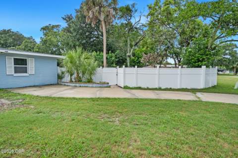 700 Katherine Street, South Daytona FL - photo 21 of 26