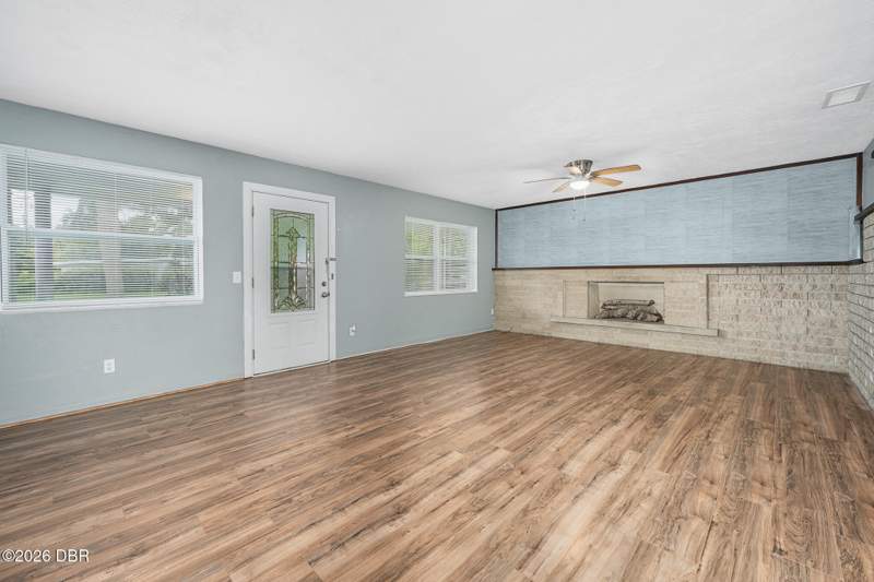 3 bedroom Single Family Residence at 700 Katherine Street, Golfview, South Daytona — photo 4