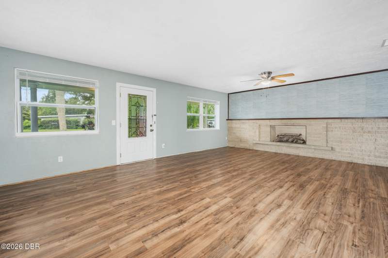 3 bedroom Single Family Residence at 700 Katherine Street, Golfview, South Daytona — photo 5