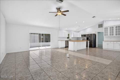 11 Sweet Bay Drive, Palm Coast FL - photo 8 of 43