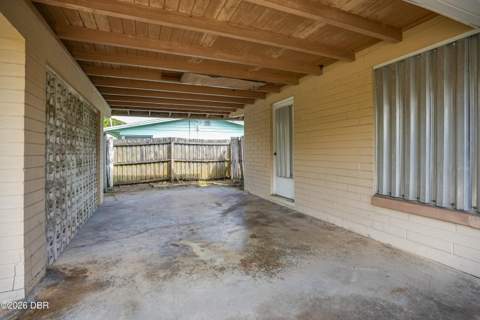 2005 Saxon Drive, New Smyrna Beach FL - photo 8 of 43