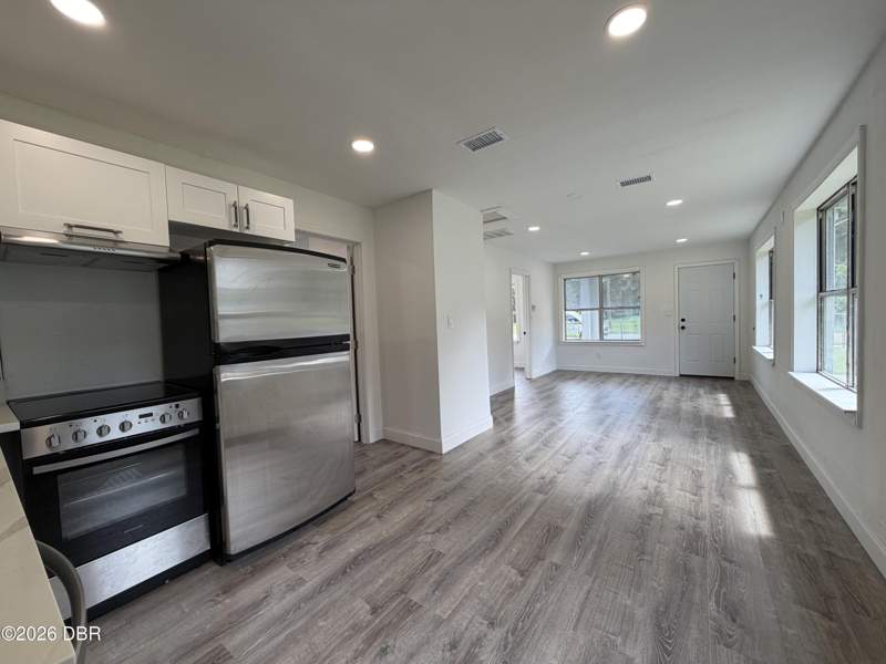 4 bedroom Single Family Residence at 234 N Adams Street, Daytona Beach, Daytona Beach — photo 5