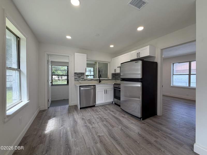 4 bedroom Single Family Residence at 234 N Adams Street, Daytona Beach, Daytona Beach — photo 4