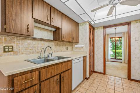 82 S St Andrews Drive, Ormond Beach FL - photo 15 of 41