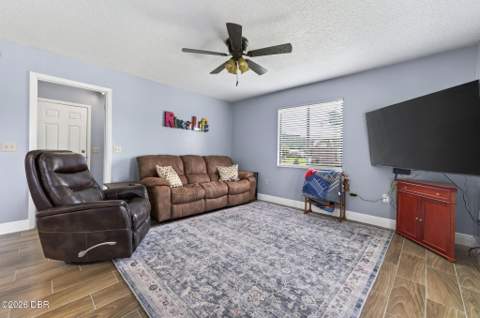 1613 Juno Trail, Astor FL - photo 18 of 61