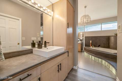 101 N St Andrews Drive, Ormond Beach FL - photo 17 of 45
