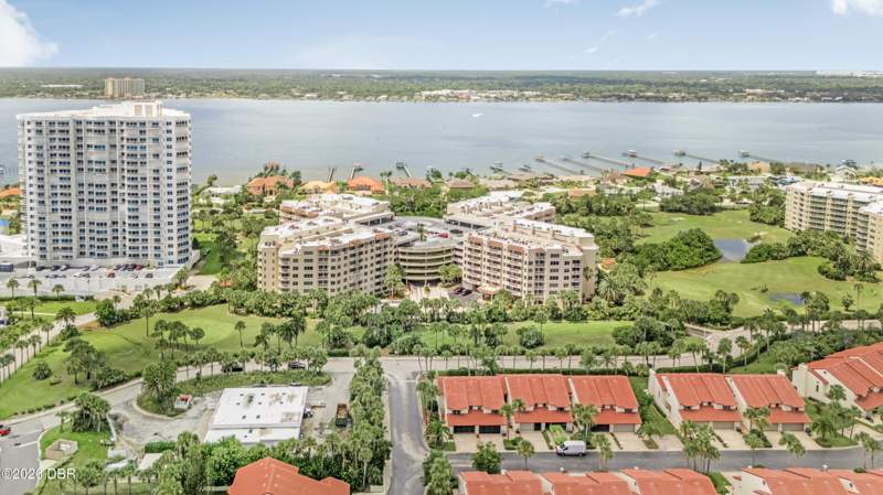 2 bedroom Condominium at 3 Oceans West Boulevard #2B2, Oceans Cloverleaf Condo, Daytona Beach Shores — photo 2