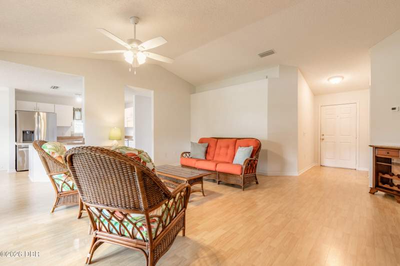 3 bedroom Single Family Residence at 77 Spinnaker Circle, Harborside, South Daytona — photo 3