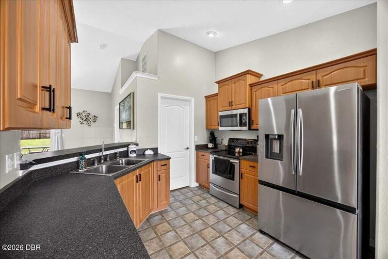 3 bedroom Single Family Residence at 1901 Eden Drive, Deltona Lakes, Deltona — photo 4
