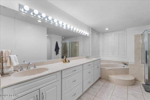 13 Bay Pointe Drive, Ormond Beach FL - photo 17 of 46