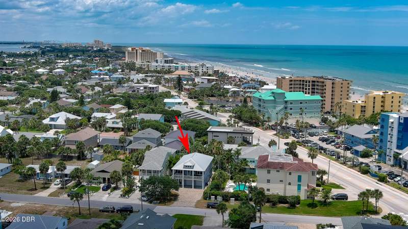 4 bedroom Single Family Residence at 818 Ocean Avenue, New Smyrna Beach, New Smyrna Beach — photo 3