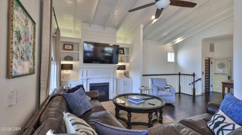 818 Ocean Avenue, New Smyrna Beach FL - photo 7 of 49
