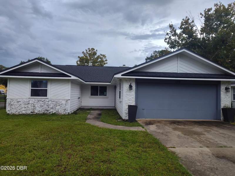 3 bedroom Single Family Residence at 136 Muscovy Court, Pelican Bay, Daytona Beach — photo 2