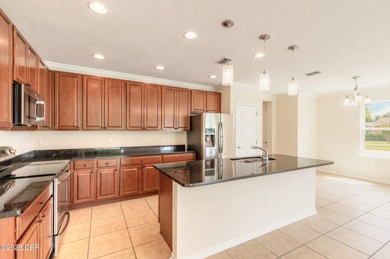 5 bedroom Single Family Residence at 3938 Sunset Cove Drive, Sunset Cove, Port Orange — photo 2