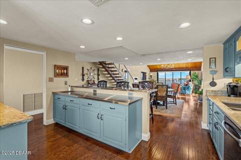 761 Marina Point Drive #7610, Daytona Beach FL - photo 16 of 86