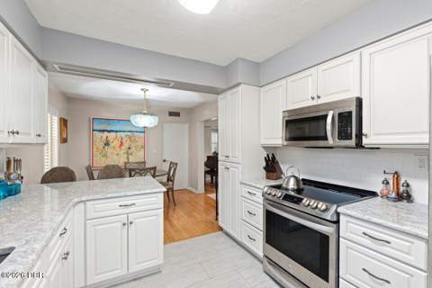 1209 N Halifax Avenue, Daytona Beach FL - photo 12 of 56