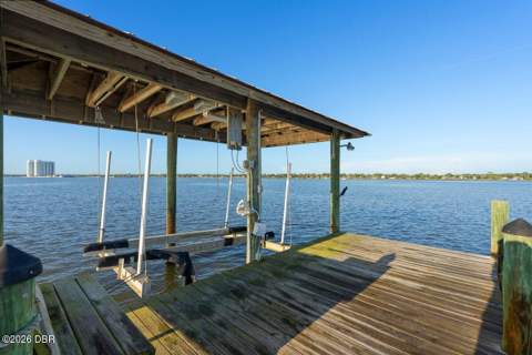 1209 N Halifax Avenue, Daytona Beach FL - photo 6 of 56