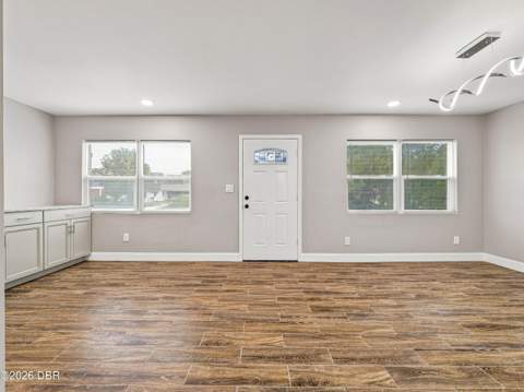 629 Cedar Park Drive, Daytona Beach FL - photo 6 of 33