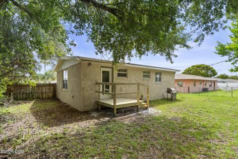 834 Derbyshire Road, Daytona Beach FL - photo 9 of 15